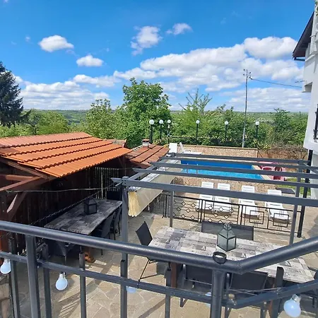 Villa Hillside